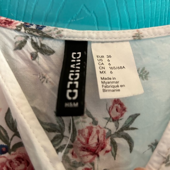H&M Floral romper - Picture 4 of 7